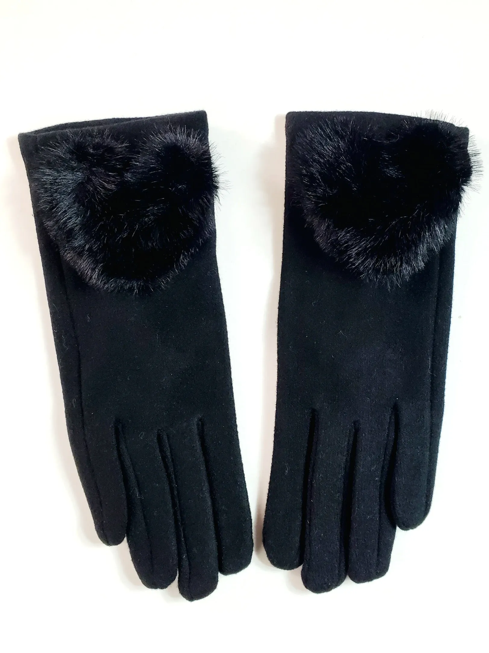 Black Gloves with Faux Fur Heart