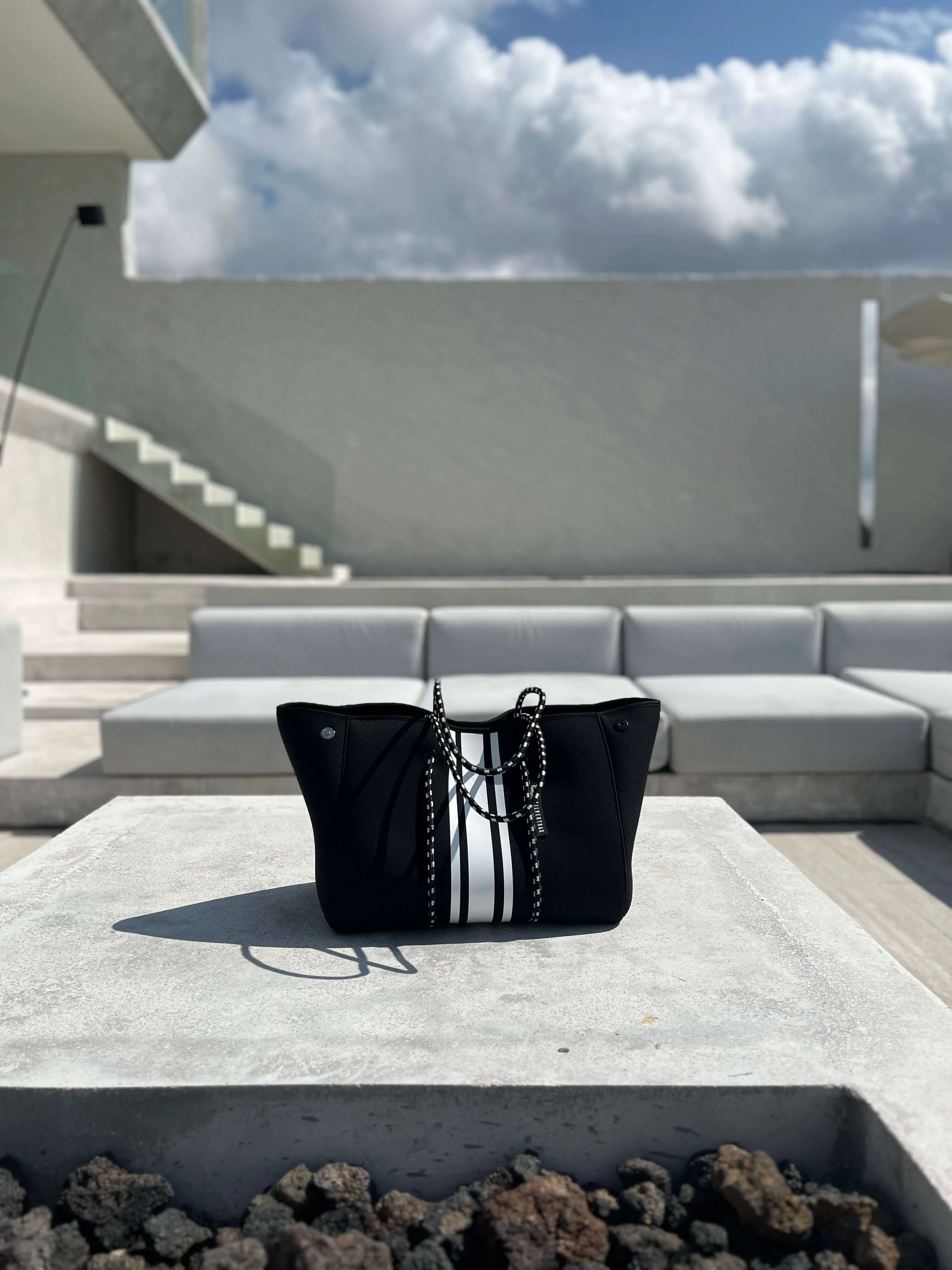 The Traq Tote Black