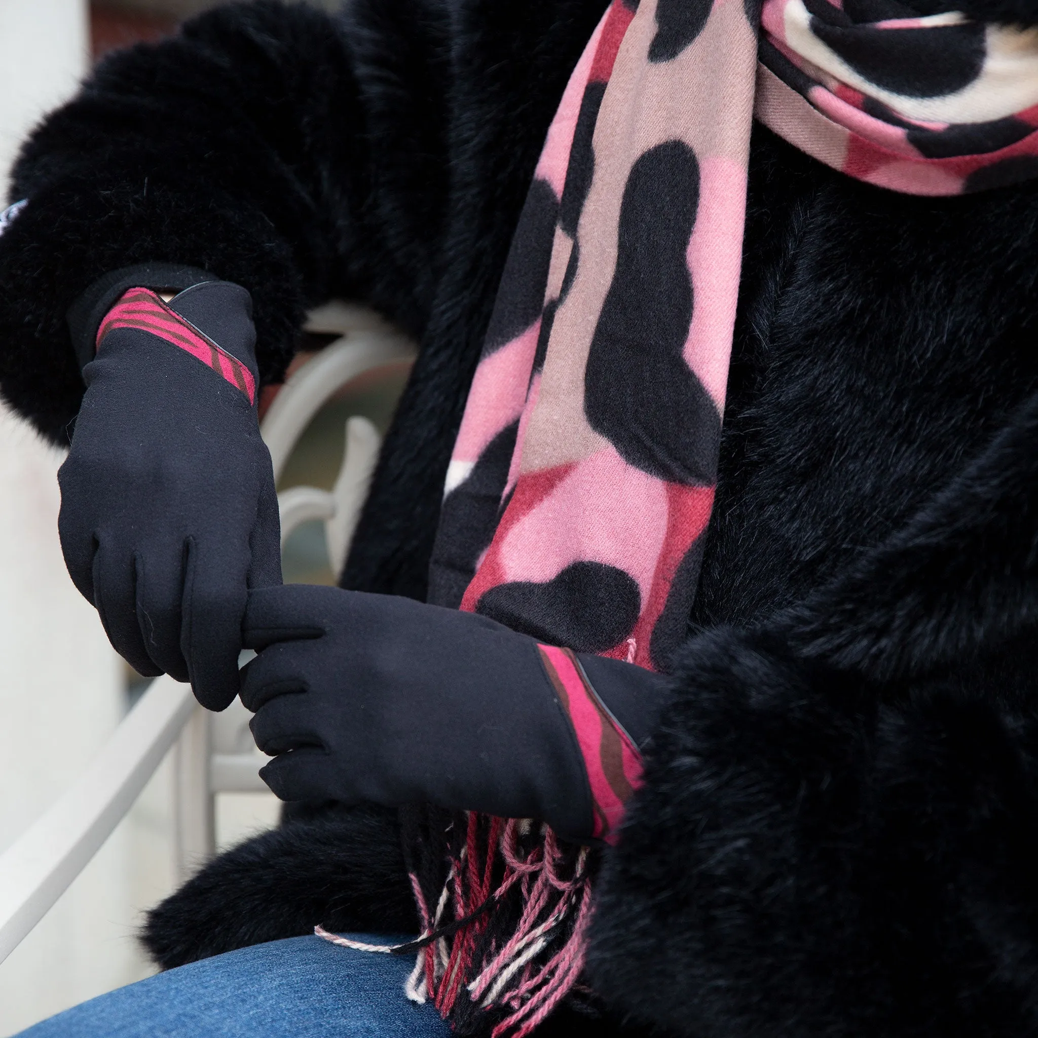 Women’s Touchscreen Velour-Lined Gloves with Zebra Print Detail